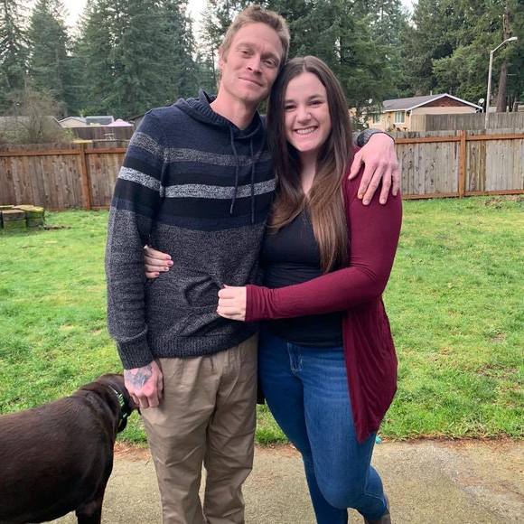 Meet your Posher, Hollie - Picture 1 of 1